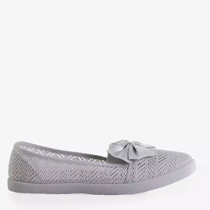 OUTLET Světle šedá dámská prolamovaná slip-on s mašlí Azaria - Obuv