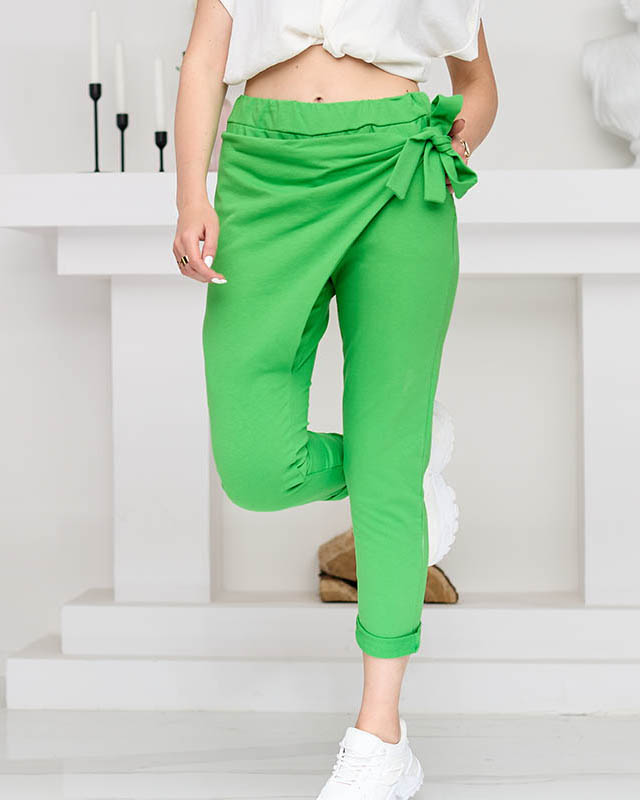 Zelené dámské tepláky s řasením a zavazováním - Oblečení