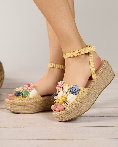 Žluté dámské sandály a'la espadrilky s ozdobným svrškem Soramis - Obuv