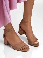 Světle růžová || inny kolor