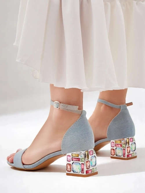 Royalfashion Жіночі сандалі з декоративними підборами Ballou