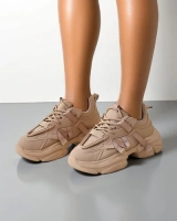 світло-коричневий