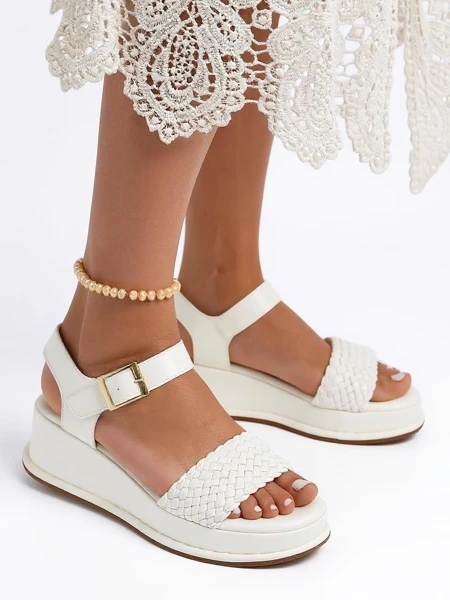 Royalfashion Dámské sandály na klínku s pleteným páskem Fiolle