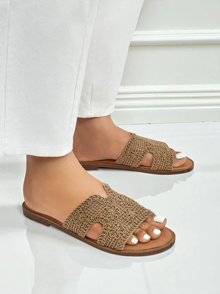 Rpyalfashion Dámské sandály s ozdobným páskem Braida