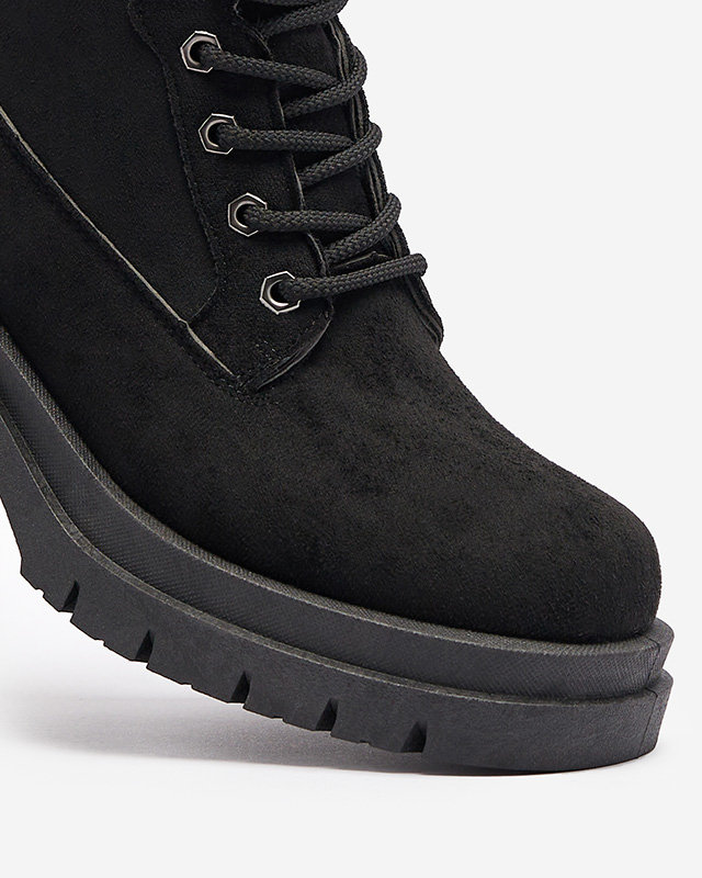 Černé traperské boty na jehle Koidoo- Obuwie