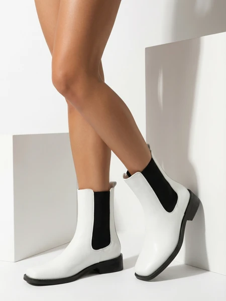 Dámské kotníkové boty Astra bílé kožené elegantní na podzim