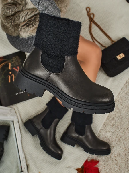 Dámské kotníkové boty z eko kůže s kožešinou Kesy