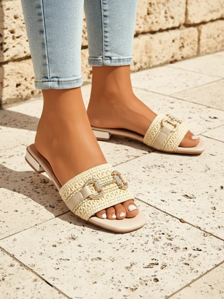 Royalfashion Dámské pletené pantofle s ozdobou Aeterna