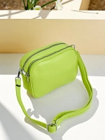 темно-зелений