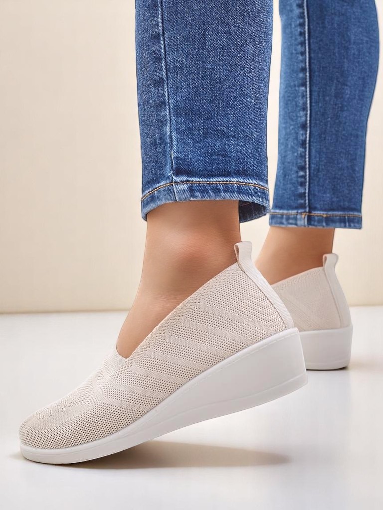 Royalfashion Dámské loafers na nízkém klínu Epoles