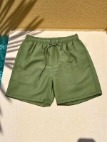 Військовий зелений