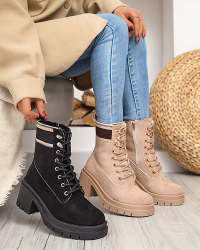 Černé traperské boty na jehle Koidoo- Obuwie