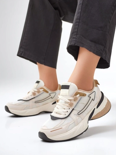 Royalfashion Жіночі спортивні кросівки з товстою підошвою Beysa