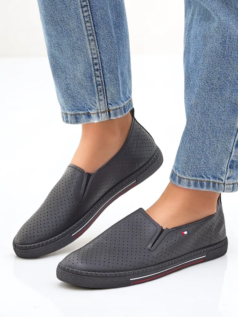 Royalfashion Dámské perforované nazouvací boty Vielles