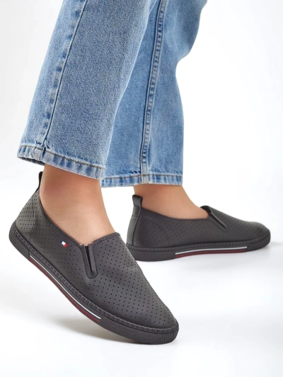 Royalfashion Dámské perforované nazouvací boty Vielles