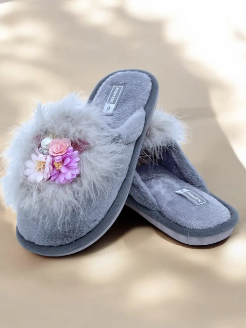 Royalfashion Жіночі теплі капці з квітами Ederra