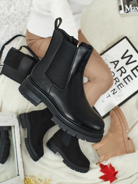 Dámské kotníkové boty z eko kůže Solmira