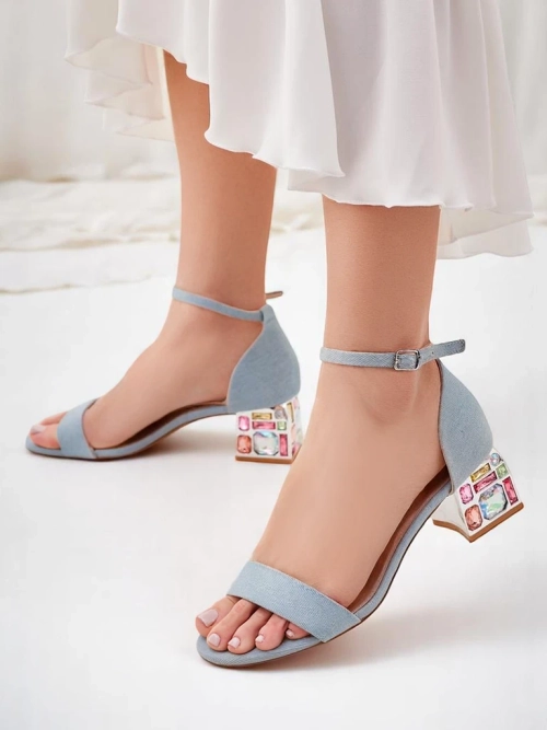 Royalfashion Жіночі сандалі з декоративними підборами Ballou