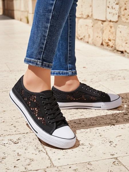 Жіночі кеди Calista Nero з мереживом, дихаючі - колекція Літо/Весна