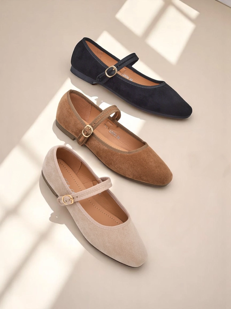 Royalfashion Dámské baleríny z eco semiše s páskem Ernie